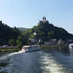 호텔 Weinhaus Berg 3*