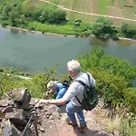 Weinhaus Berg מלון