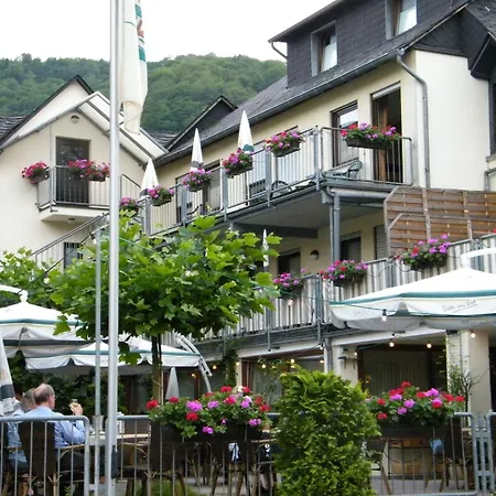 호텔 Weinhaus Berg 3*