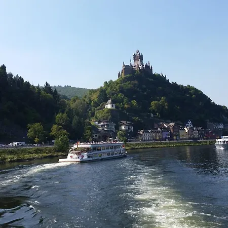 Otel Weinhaus Berg 3*