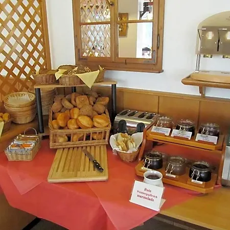 Weinhaus Berg 酒店