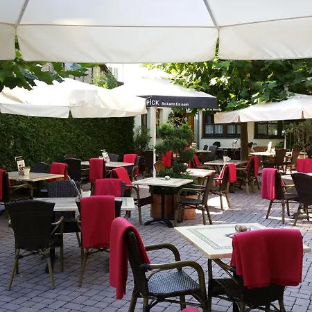 Weinhaus Berg 3* 브렘