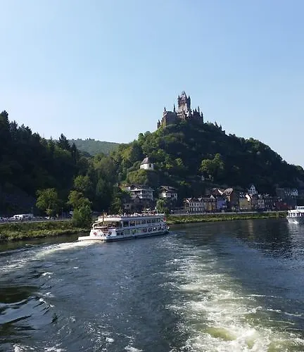 Weinhaus Berg Hotel 3*