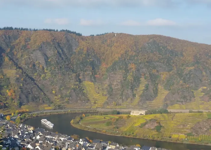 Hotel Weinhaus Berg 3*