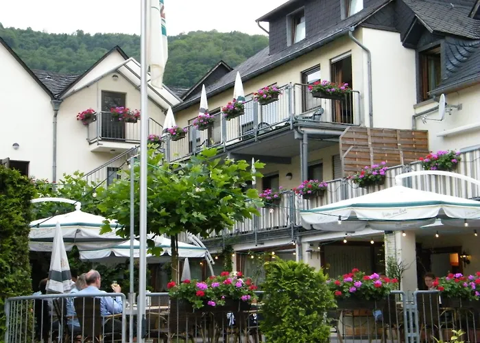 Hotel Weinhaus Berg 3*