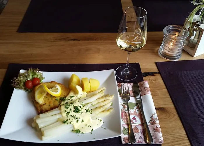 Weinhaus Berg 3* Bremm