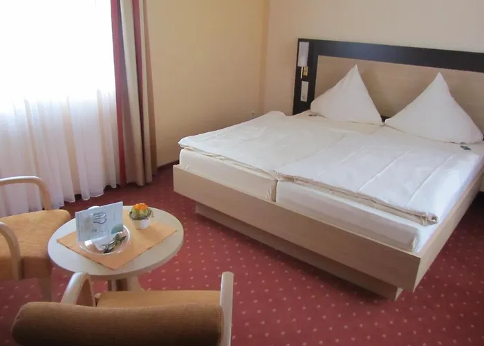 Weinhaus Berg Hotel 3*